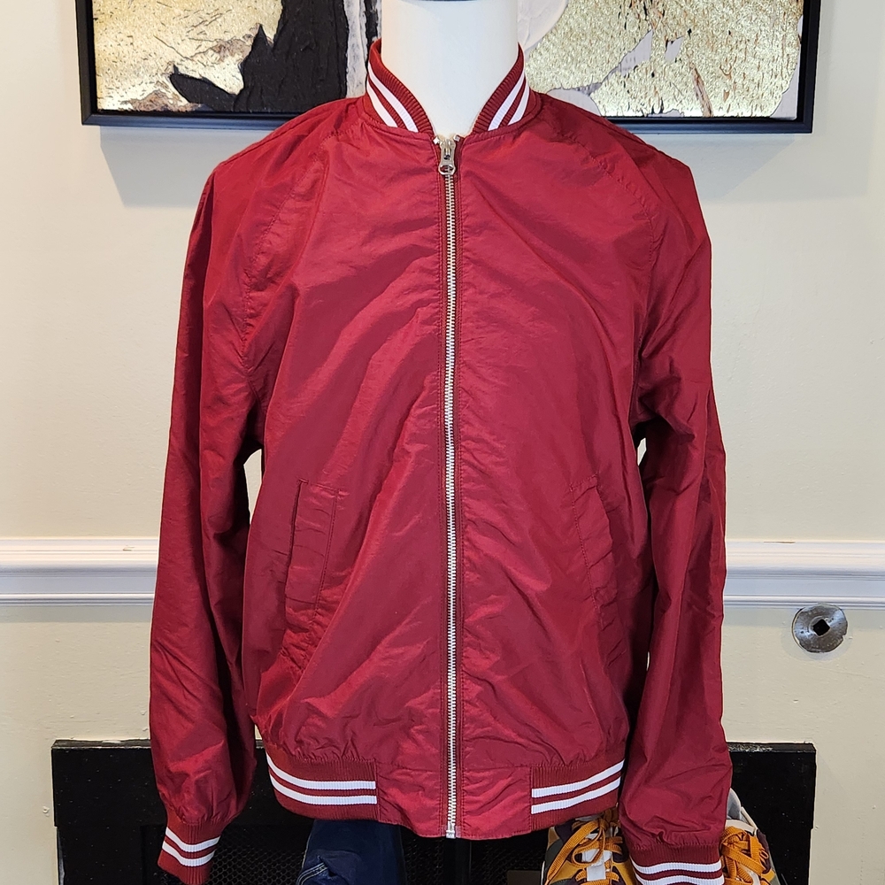 H&M Regular Fit Windbreaker jacket Size Medium (M)